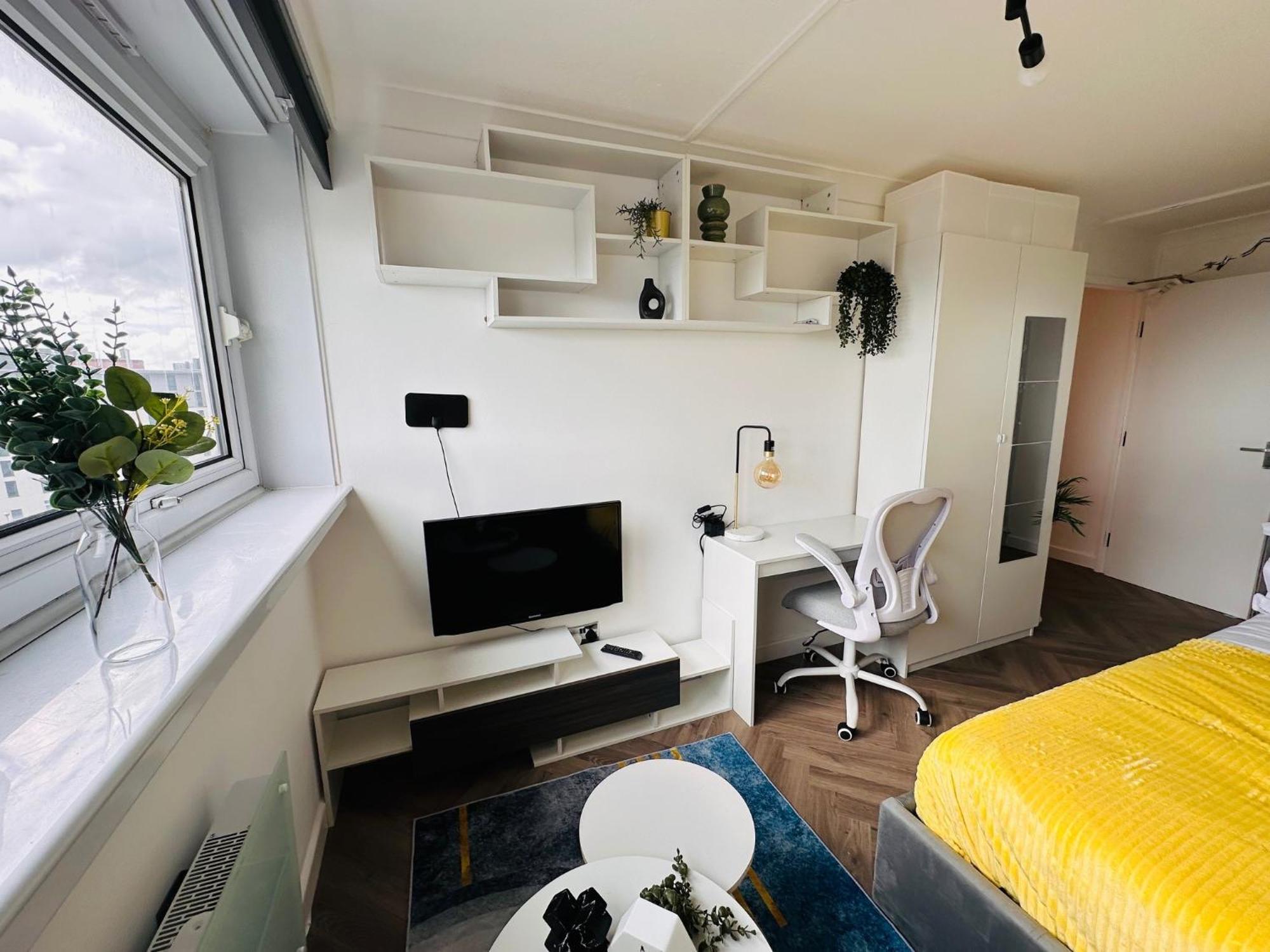 R1 - Private Room In Modern Shared Apartment, Each With Kitchenette, Central Birmingham Exterior foto